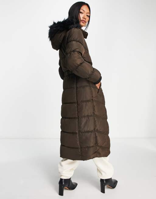 Fitted store padded coat