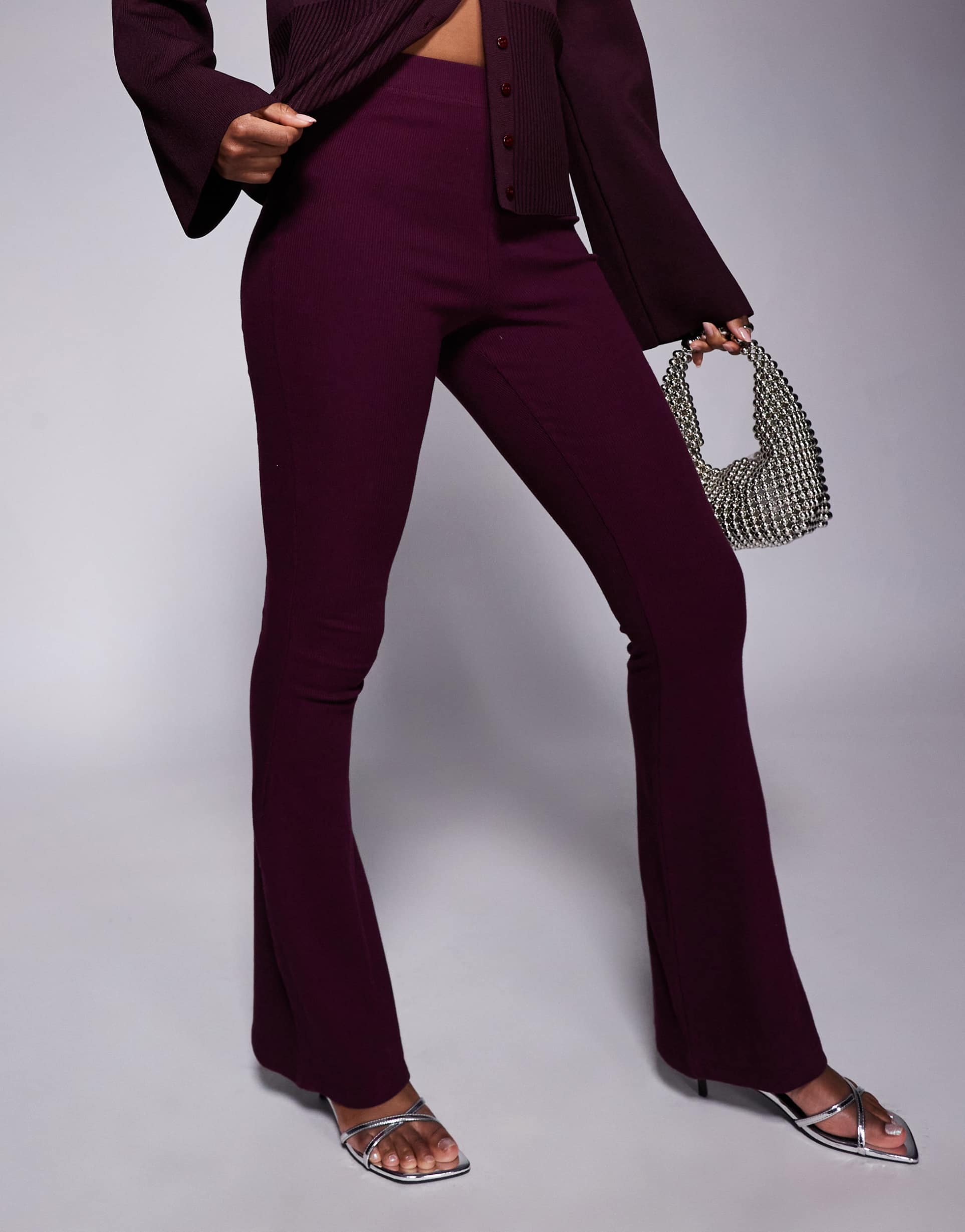 river island fitted ribbed flare pants in burgundy
