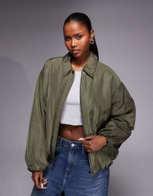 River Island - Funktionsjacke in Khaki mit Ballonsaum-Grün