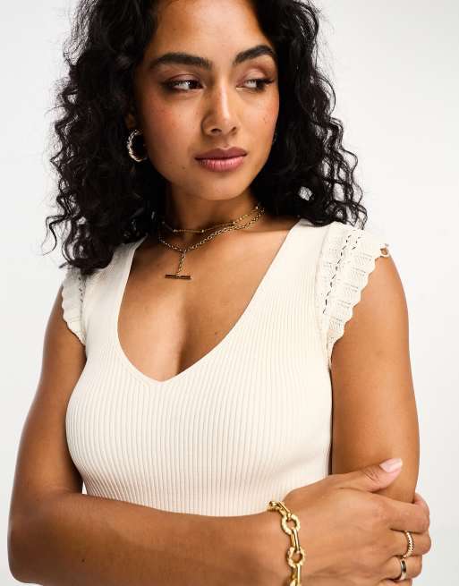 River Island - Gebreid hemdje met ruches aan de zoom in crème, 3 van 4