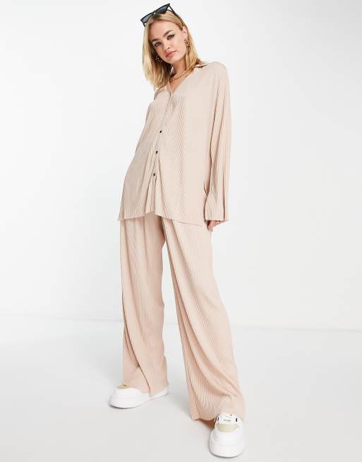 River Island - Geplisseerd overhemd in lichtbeige, deel van co-ord set, 3 van 4