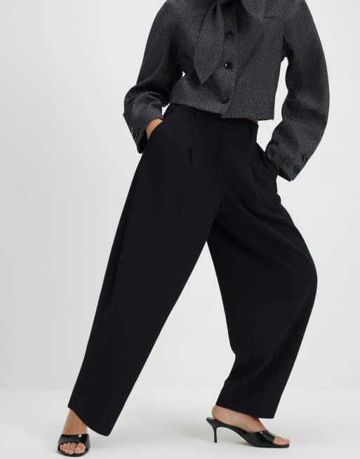 River Island - Geplooide broek met wijde pijpen in zwart, 4 van 4