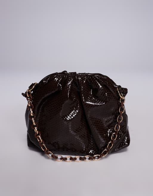 River Island – Geraffte Crossbody-Tasche in Dunkelbraun mit Kettendetail, 4 von 4