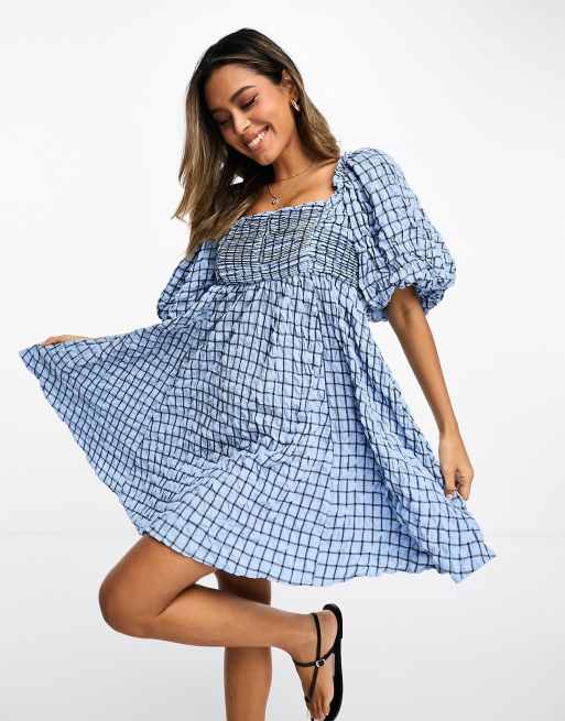 River Island - Geruite aangerimpelde mini jurk in blauw