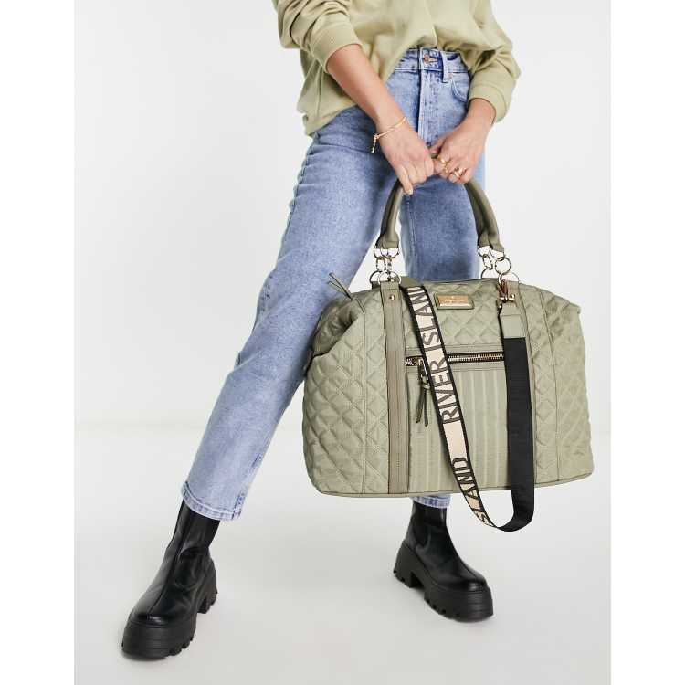 River Island Gesteppte Weekender Reisetasche aus Satin in Salbeigrun ASOS