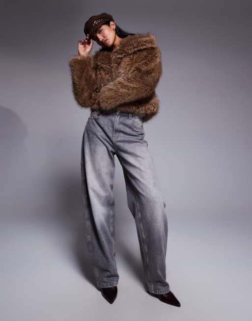 River Island - Giacca corta in pelliccia sintetica marrone, 2 di 4
