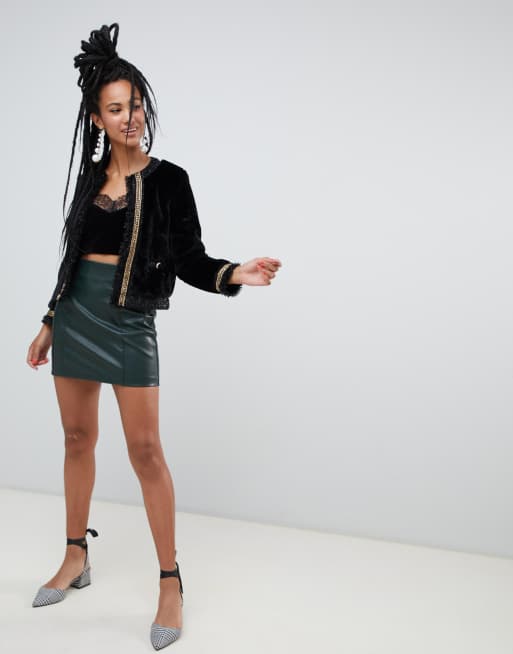 River Island - Giacca in pelle sintetica nera con catena, 4 di 4