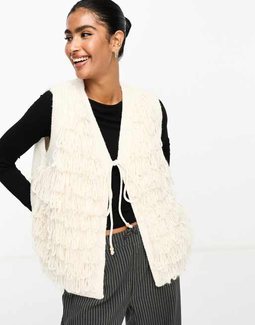 River Island - Gilet lavorato crema con frange