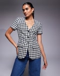 [River Island] River Island gingham short sleeved jacket in black 18 BLACK