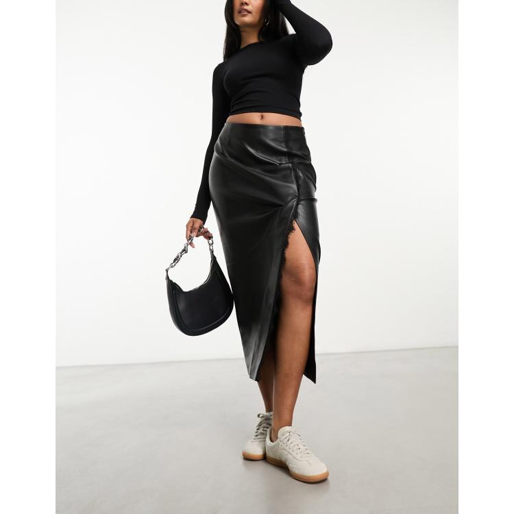 River Island - Gonna midi in similpelle PU nera con finiture in pizzo