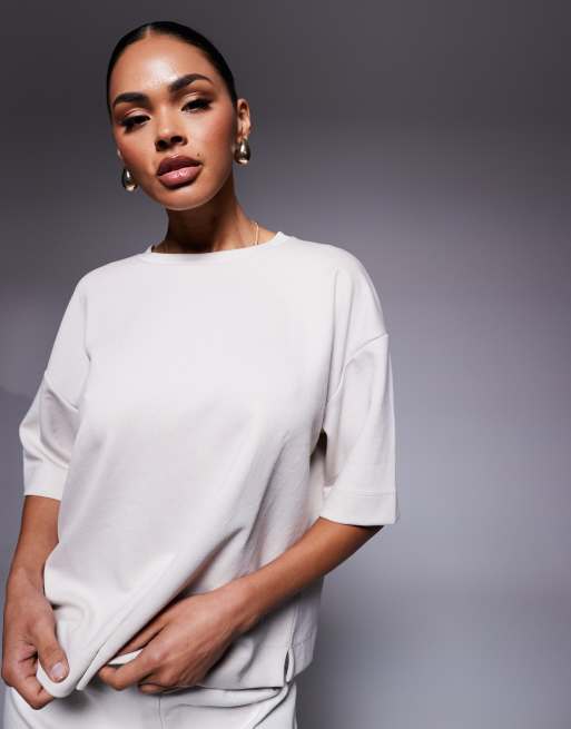 River Island – Gräddvit t-shirt med boxig oversize passform, 4 av 4