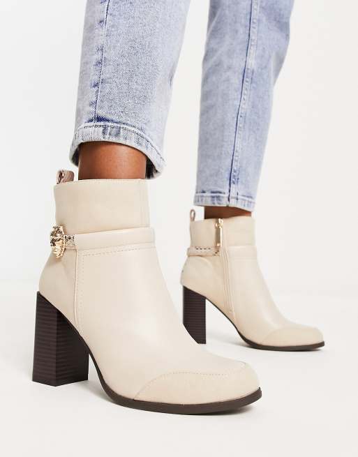 River Island – Gräddvita ankelboots med klackar och metalldetalj, 2 av 4