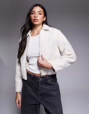 River Island - Harrington-Jacke in Cremeweiß