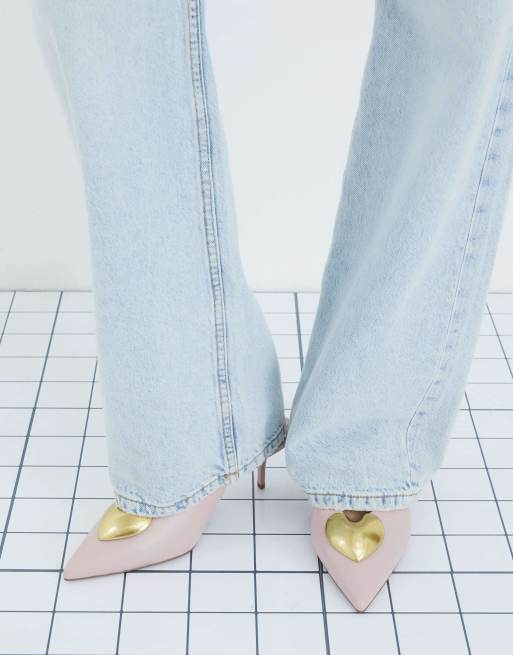 River Island Heart detail court heels in pink - light