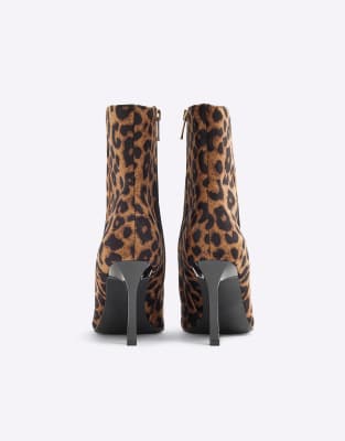 River Island Heeled Ankle Boots In Neutral