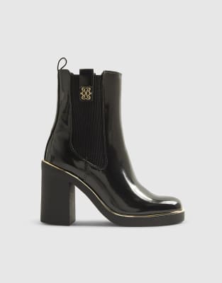  Heeled chelsea boots 