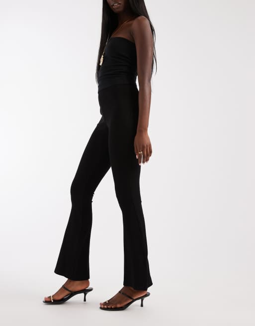 River Island high waisted rib flare leggings in black, 3 of 5
