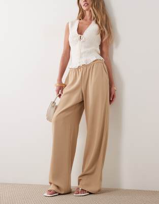 Hose aus weichem Crepe in Braun mit weitem Bein und elastischem Bund Braun 34
