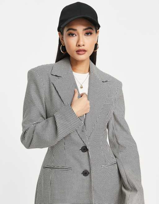 River Island houndstooth check nipped dad blazer in black (part of a set), 3 of 4