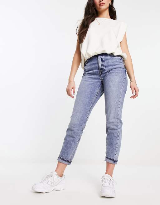 River Island – Jasnoniebieskie jeansy mom fit z podwyższonym stanem