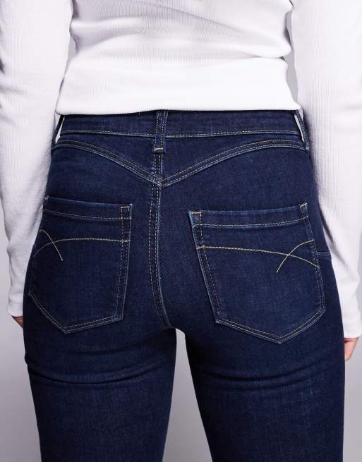 River Island - Jeans modellanti a vita medio alta blu lavaggio scuro, 4 di 5