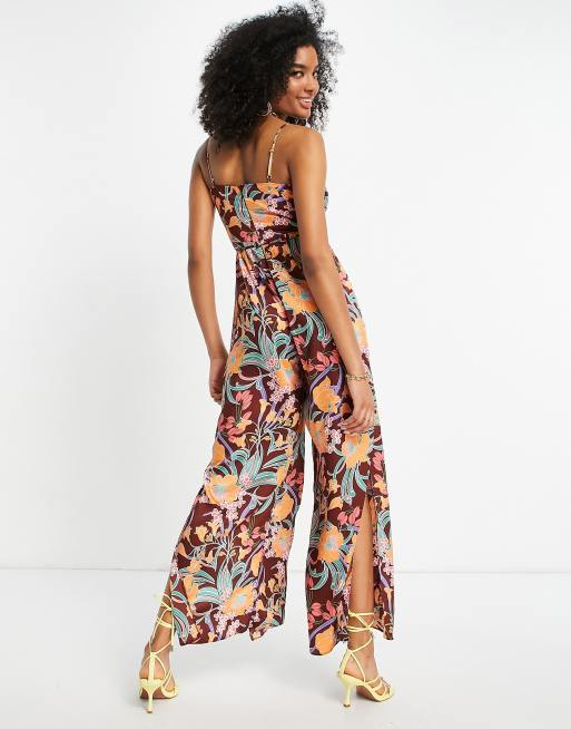 River Island - Jumpsuit met bloemen en gedrapeerde halslijn in bruin, 2 van 4