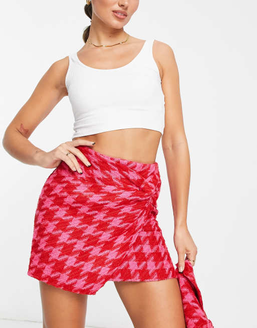 River Island - Jupe-short d'ensemble en bouclé à motif pied-de-poule - Rose vif, 3 de 4