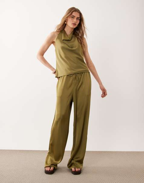 River Island – Kakifärgade byxor i satin med vida ben - view 1