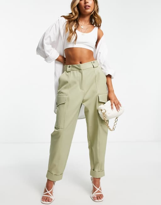 River Island – Kakifärgade cargobyxor med peg-modell