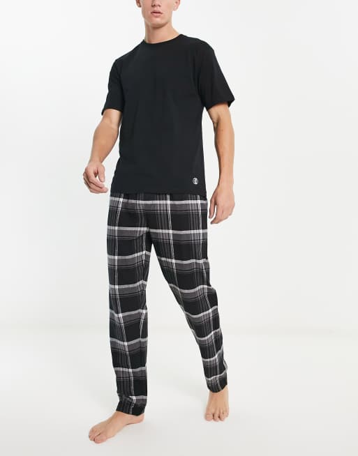 River Island – Karierter Pyjama in Schwarz mit Jogginghose