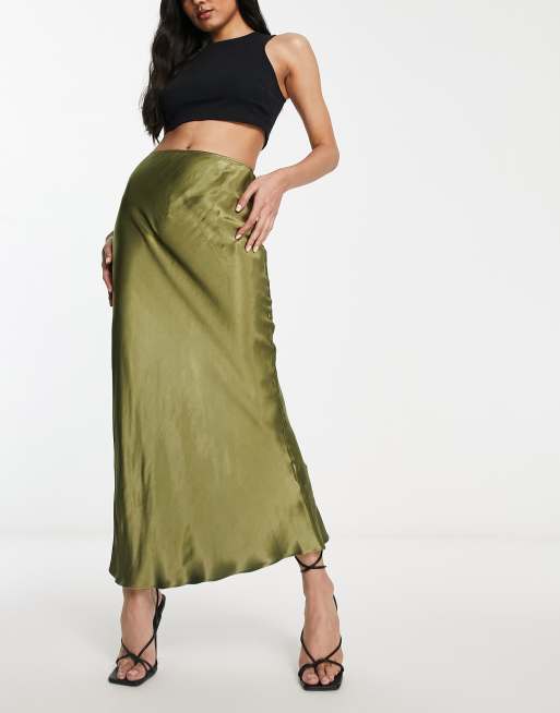 River Island - Khakigrøn midinederdel med skråsnit i satin, 4 af 4