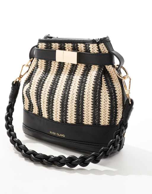 River Island Kleine Beuteltasche aus Bast in gestreiftem Schwarz ASOS