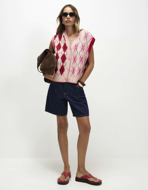 River Island Knitted argyle waistcoat in pink, 2 of 4