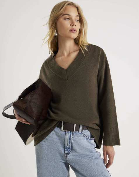 River Island Knitted v neck jumper in green - dark - view 1