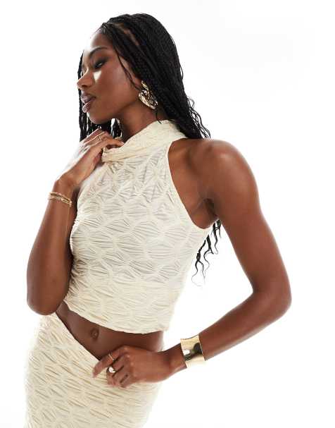 River Island – Kremowy teksturowany top z zabudowanym dekoltem - view 1