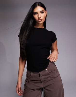 River Island - Kurzärmliges, geripptes Oberteil in Schwarz