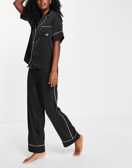 River Island – Kurzärmliges Pyjama-Hemd aus Satin in Schwarz mit farblich abgesetzter Paspelierung, 2 von 4