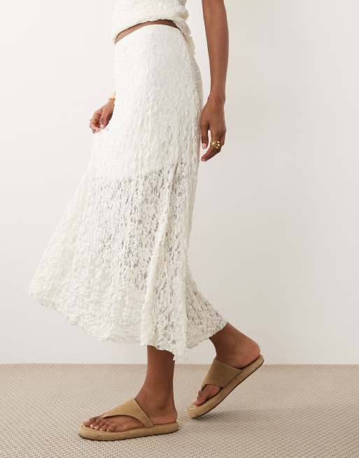 River Island lace maxi skirt co-ord in cream, 3 of 5