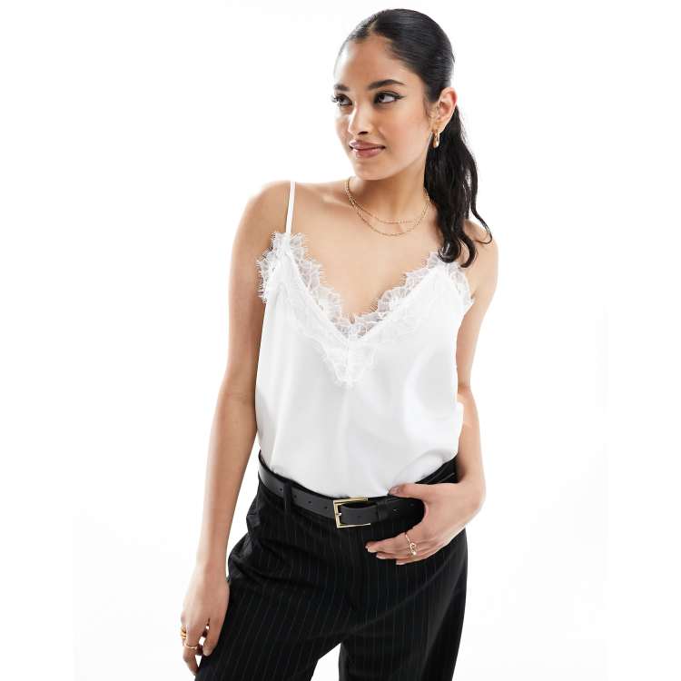 205686960-1-white?$n_750w$&wid