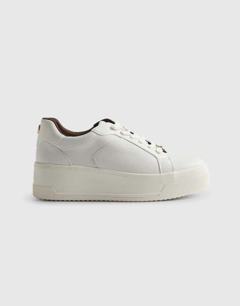 River Island Lace up flatform trainers in white - view 1