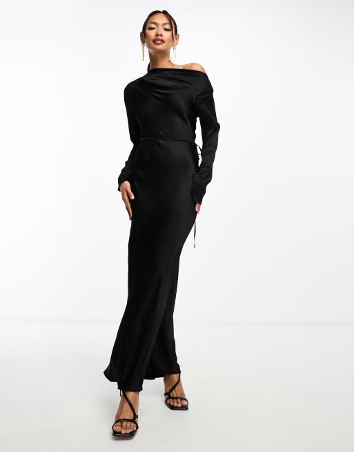 River Island – Langärmliges Kleid in Schwarz mit Ziernaht 