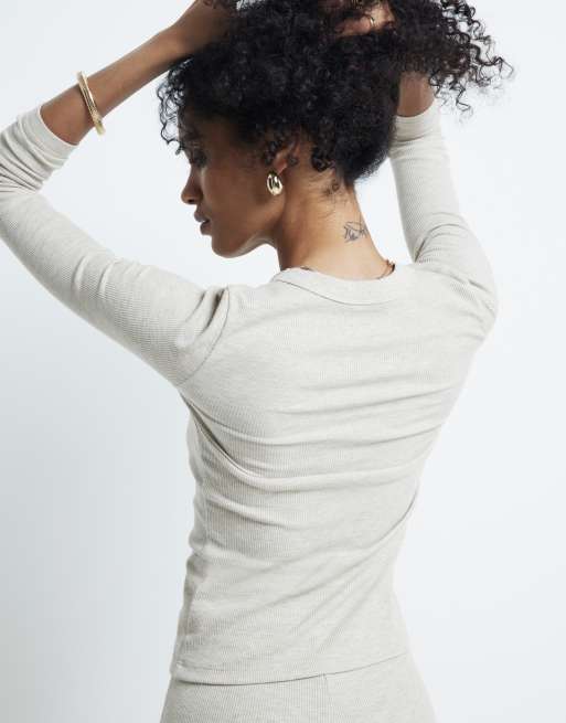 River Island – Langärmliges Shirt in Beige mit knappem Schnitt, 3 von 3