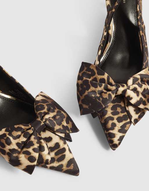 River Island Leopard bow kitten heel court shoes in brown - dark, 3 of 4