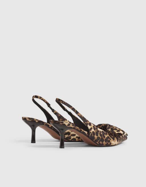River Island Leopard bow kitten heel court shoes in brown - dark, 4 of 4