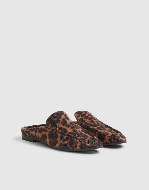 River Island Leopard print backless ruched loafers in tan, 2 of 4