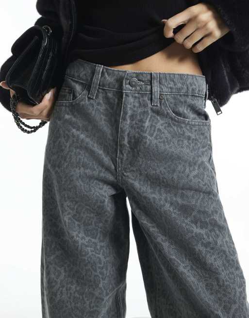 River Island Leopard print barrel leg jeans in grey, 3 of 4