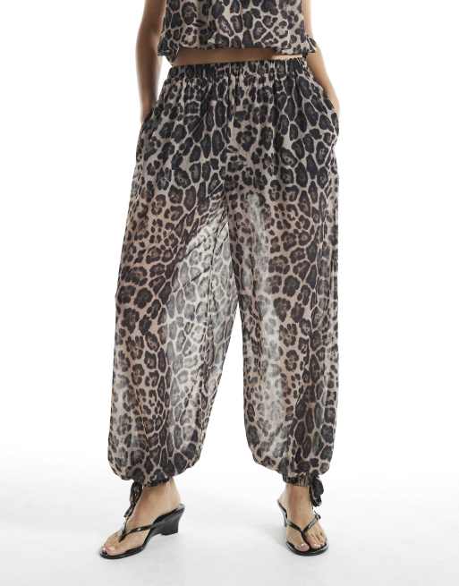 River Island Leopard print chiffon balloon trousers in brown, 2 of 4