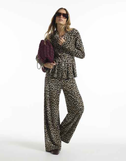 River Island Leopard print jacquard peplum cardigan in brown, 3 of 4