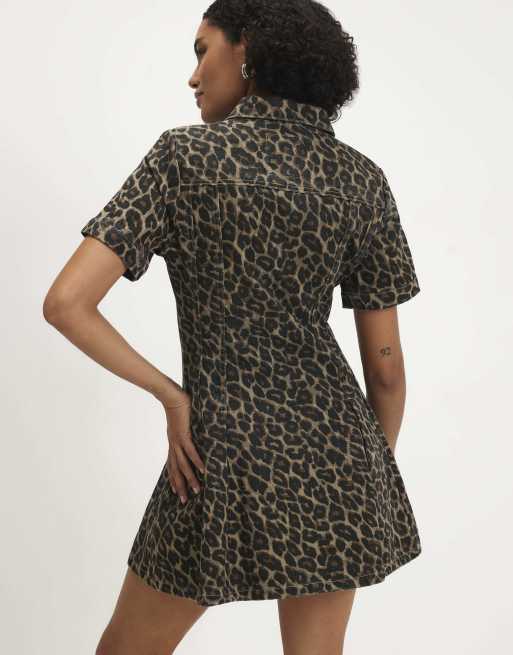 River Island Leopard print pleat front denim dress in brown, 4 of 4
