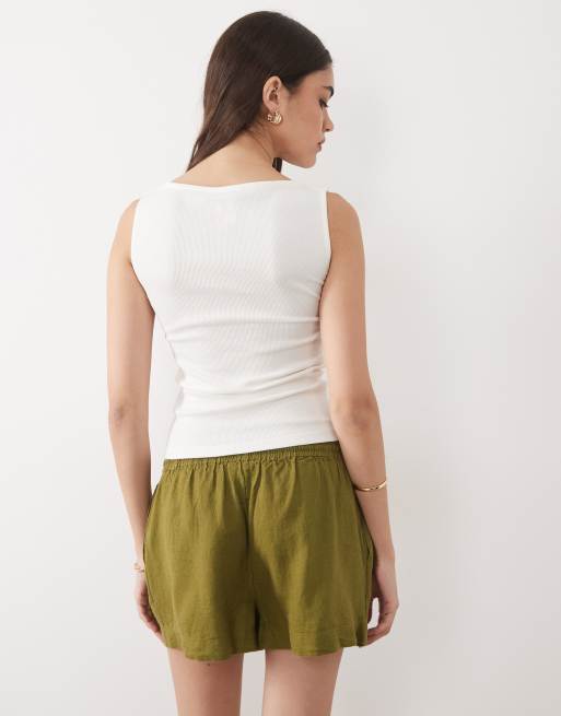 River Island linen blend shorts in khaki, 5 of 5